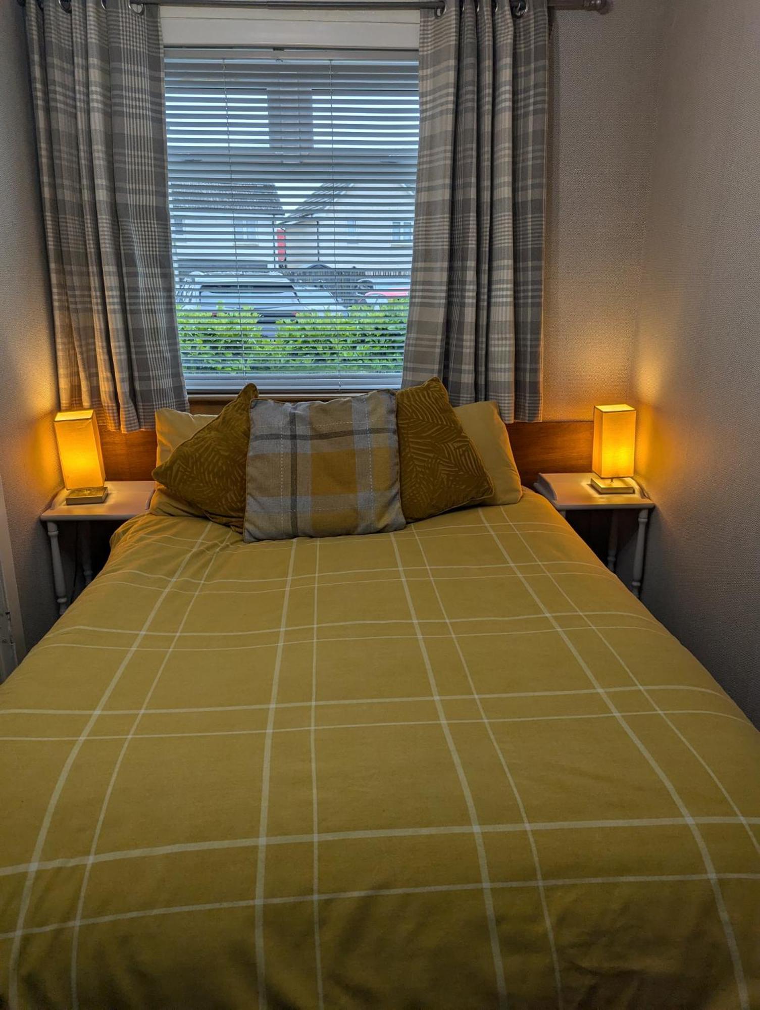 Rooms At Tarrareoch Bathgate Habitación foto