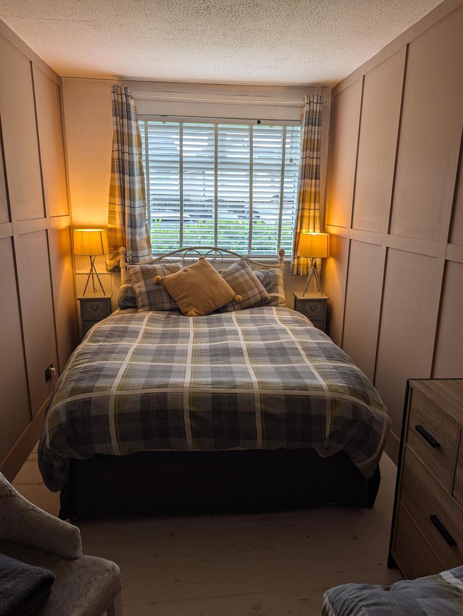 Rooms At Tarrareoch Bathgate Habitación foto